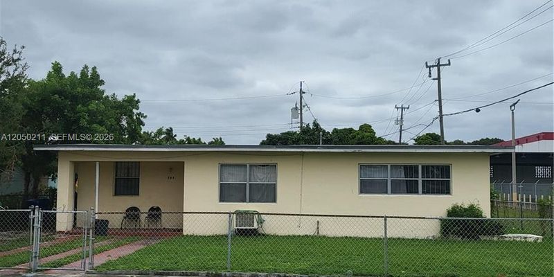Miami House: 755 NW 84th St
