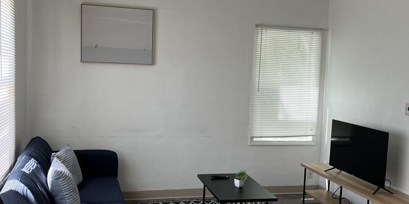 Cedar Rapids Apartment: 2420 11th Ave SE