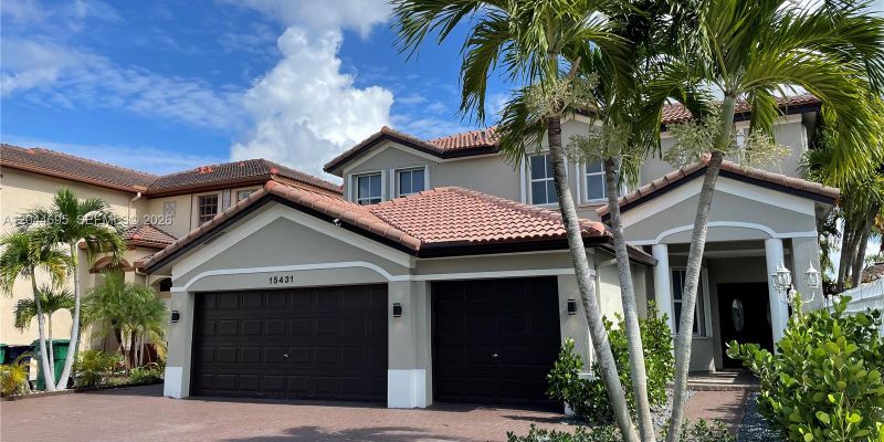 Miami House: 15431 SW 39th Ter #15431