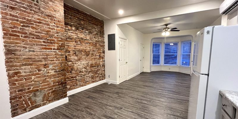 York Apartment: 116 North Queen Street