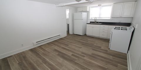 Living Kitchen Area.JPG