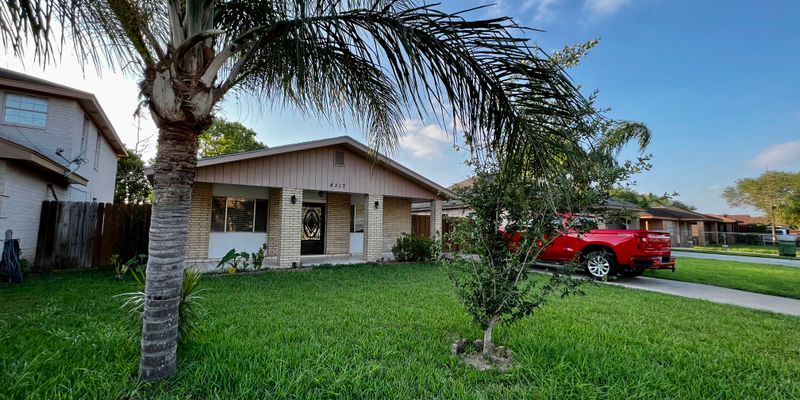 Brownsville House: 4317 Palma Blanca Drive