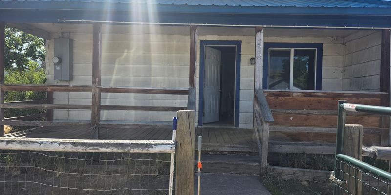 Elgin House: 292 S 9th Ave