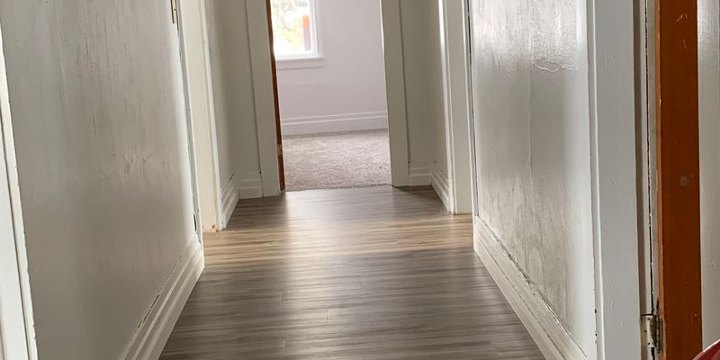 Soda Springs Apartment: 551 East Hooper Avenue
