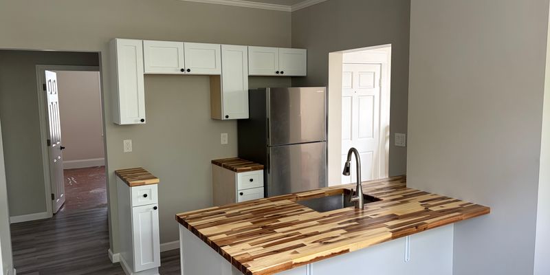 Glenolden Apartment: 350 S Scott Ave