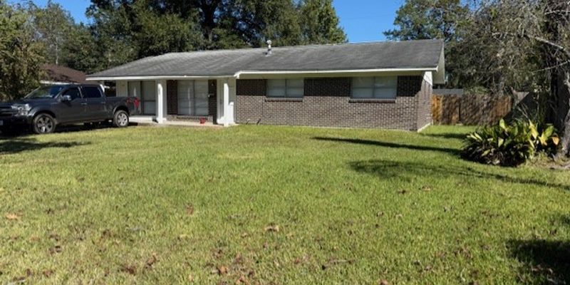 Vidor House: 820 LAMAR