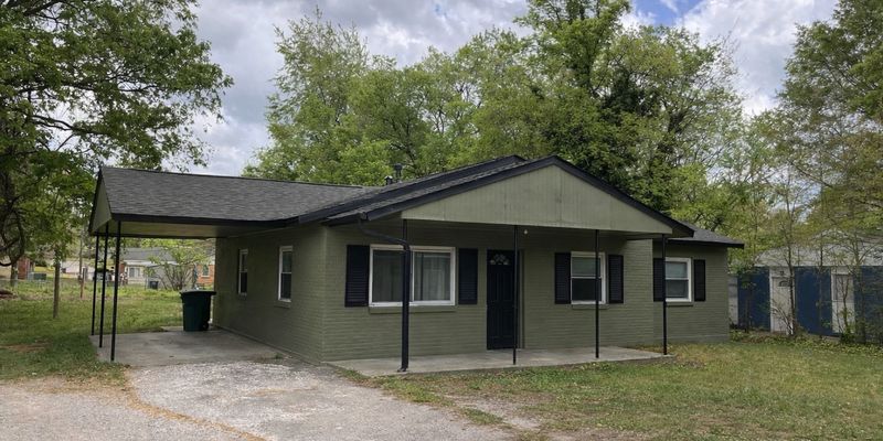 Huntsville House: 4114 Blue Spring Rd NW