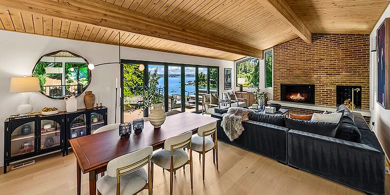 Seattle House: 7936 Seward Park Ave S