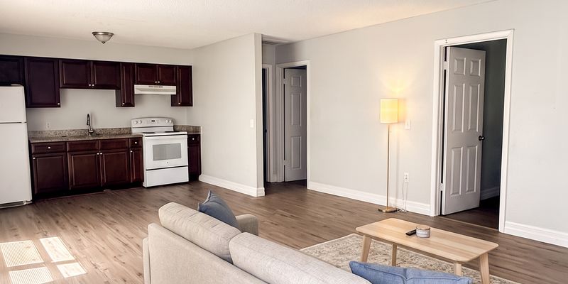 Lakeland Apartment: 1105 Old S Dr