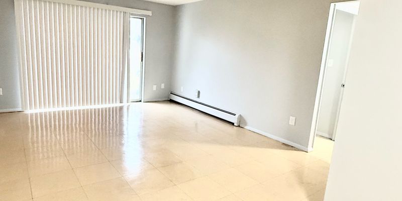 Cincinnati Apartment: 2971 Four Towers Dr