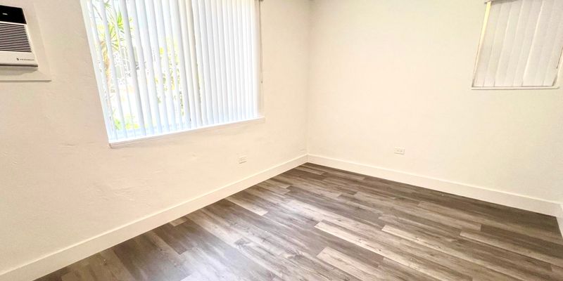 Miami Beach Apartment: 7619 Abbott Ave