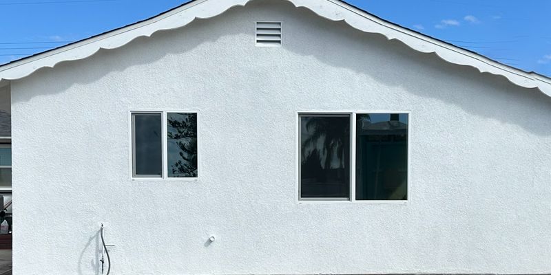 Oxnard Apartment: 237 W. Brucker Rd #2.