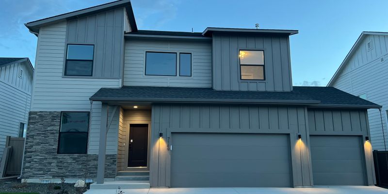 Boise House: 7149 W Blackberry Dr