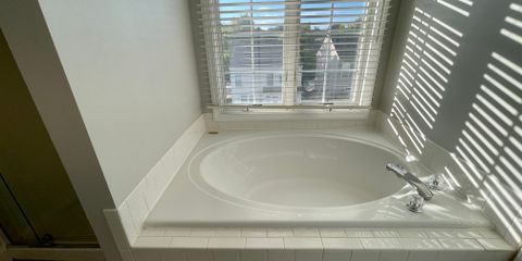 primarybath2.jpeg