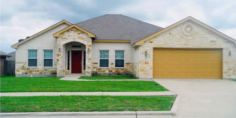 Killeen House: 404 W Little Dipper Dr