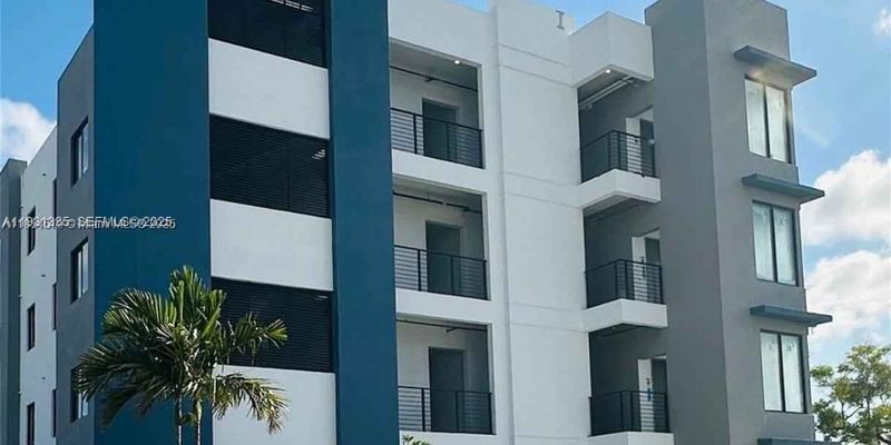 Hialeah Apartment: 1091 E 17th St