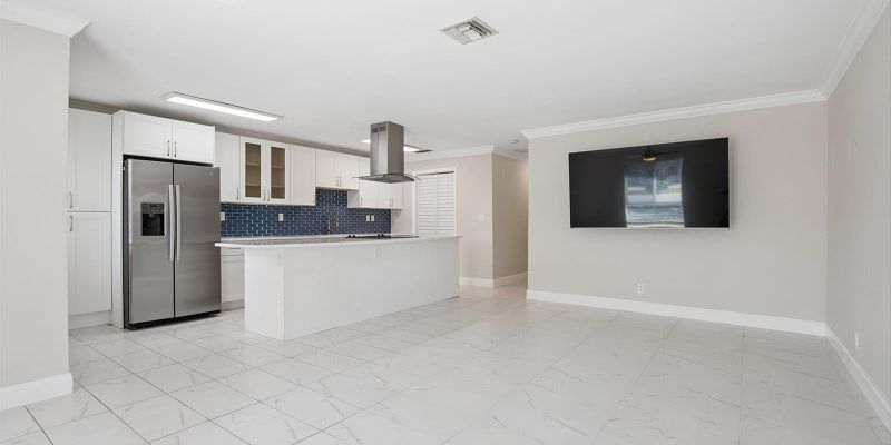 Fort Lauderdale House: 819 SW 13th St