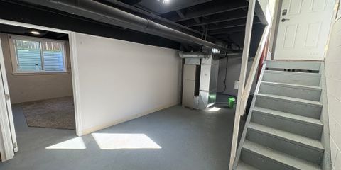 417 Bardon Basement .jpeg