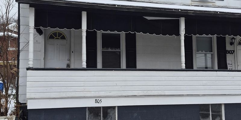 Lower Burrell Townhome: 805 Pittsburgh St