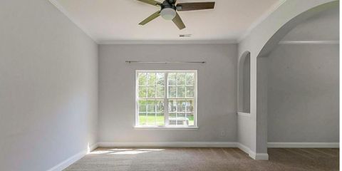 Downstairs room 6.JPG