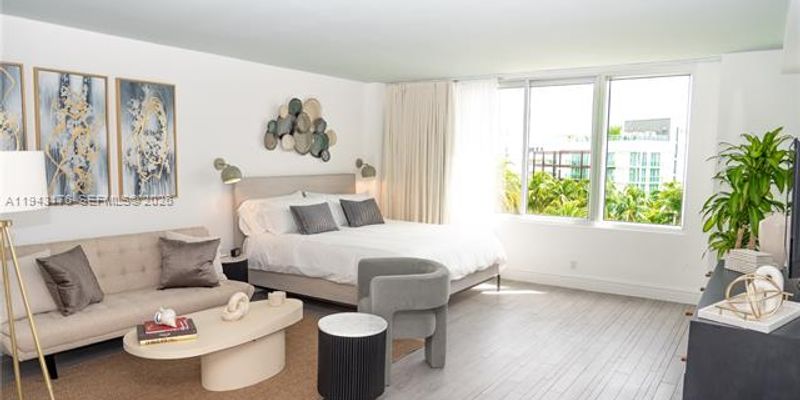Miami Beach Condo: 1100 West Ave
