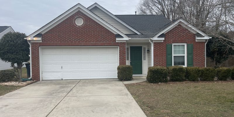 Indian Trail House: 1030 Southwind Trail Dr