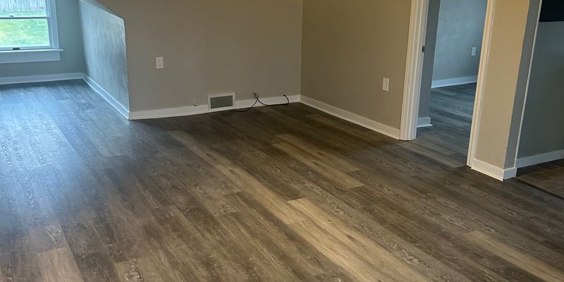 Greensburg Apartment: 335 S Lincoln Ave