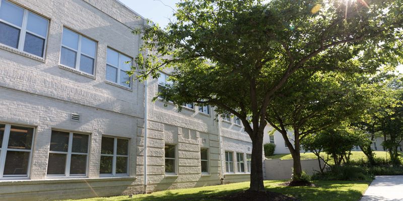 Kensington Apartment: 3015 Upton Drive