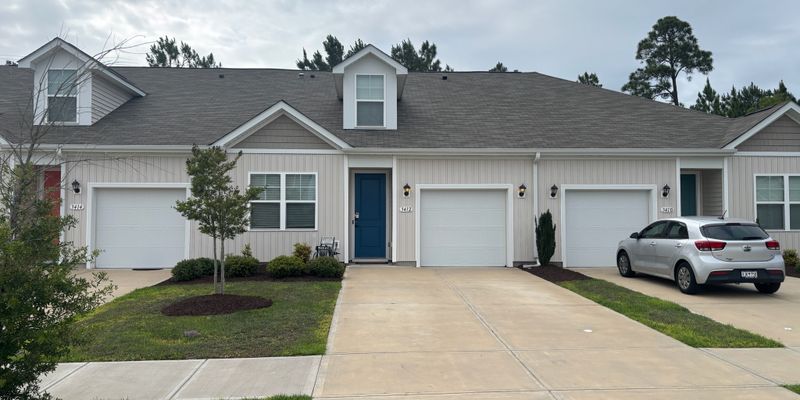 Longs House: 3412 Bells Lk Cir