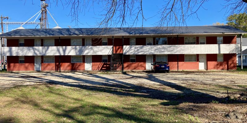 Kenton Apartment: 101 W Taylor St