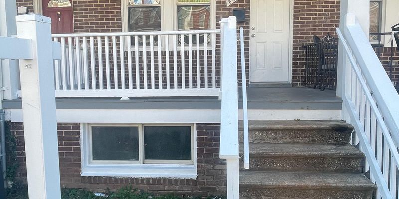 Baltimore House: 645 Dumbarton Ave