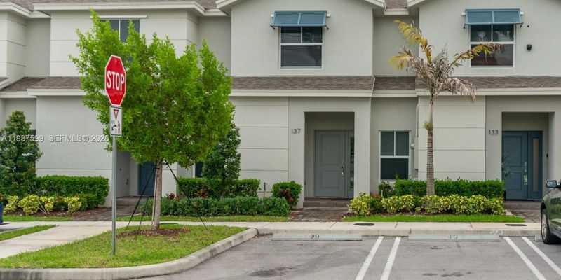 Florida City Townhome: 137 NE 3rd Ct