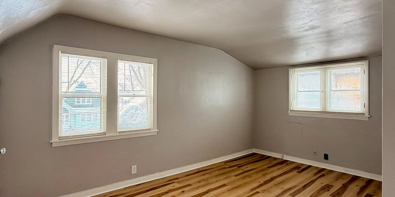 Milwaukee Apartment: 4572 N 38th St