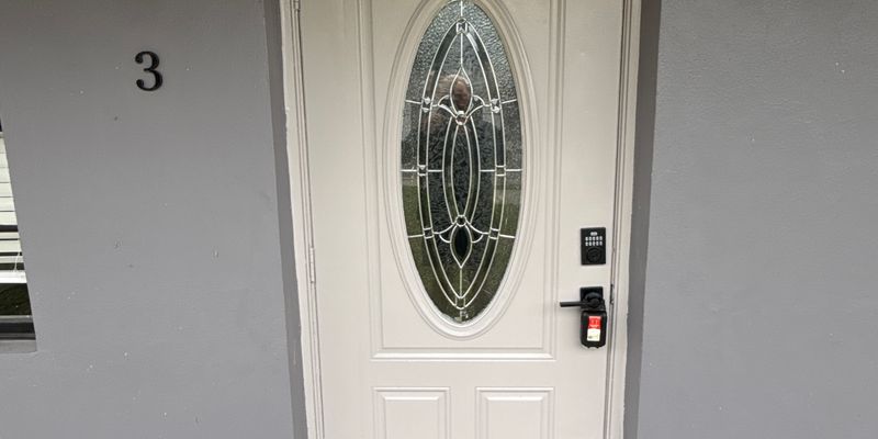 Hollywood Apartment: 2247 Taylor St