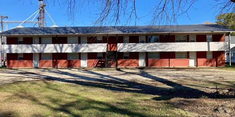 Kenton Apartment: 101 W Taylor St