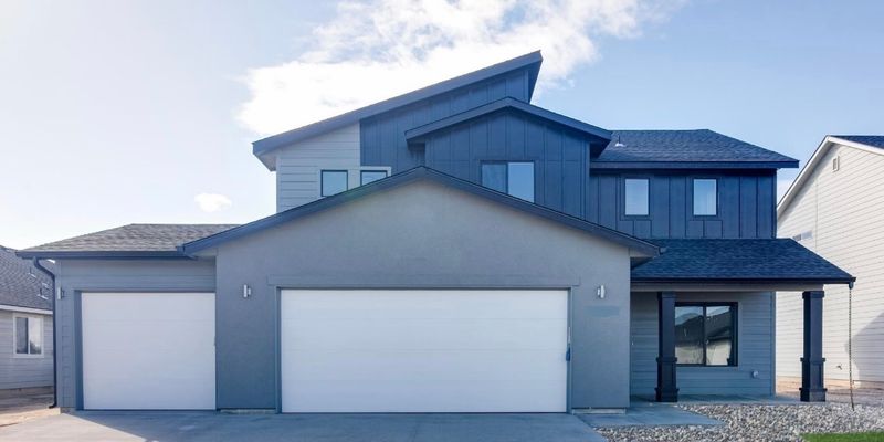 Nampa House: 12727 Towhee St