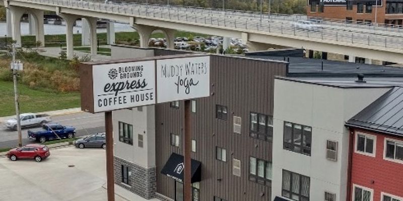 Winona Apartment: 270 W 3rd St