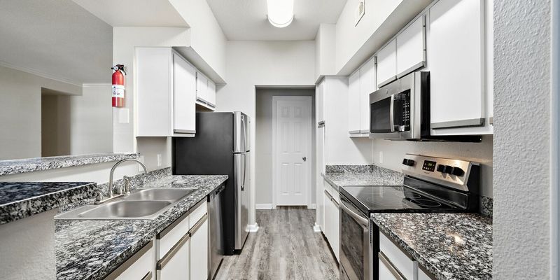 Houston Apartment: 14402 Kuykendahl Rd