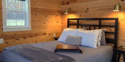 3_20250105_Blue Bed 2.jpg