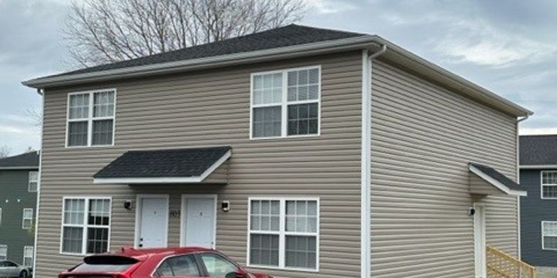 Williamsburg Apartment: 803 Old Corbin Pike Rd