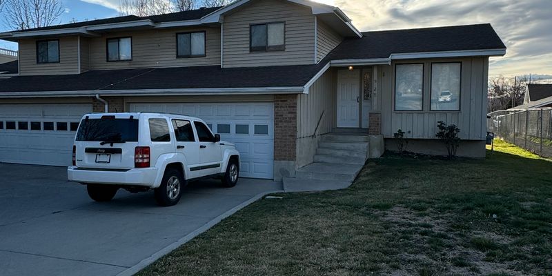 Orem Multiplex: 912/914 S 50 E