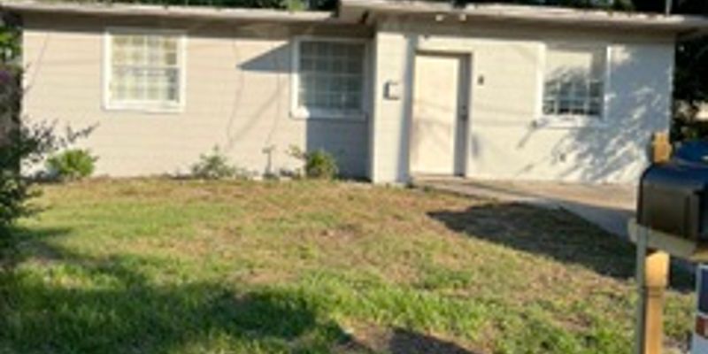 Jacksonville House: 810 Laurel Street