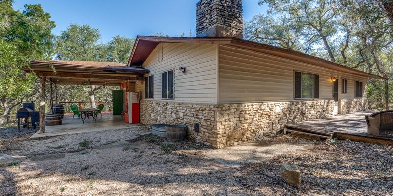 New Braunfels House: 931 Hallmark