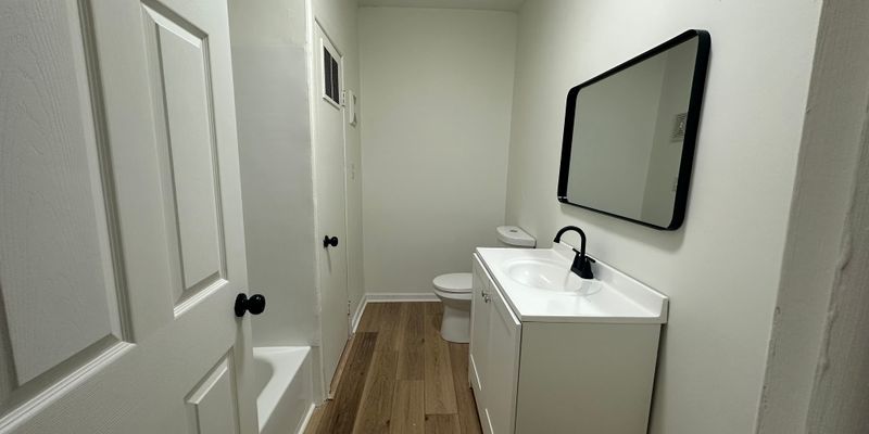 circleville Apartment: 219 huston st