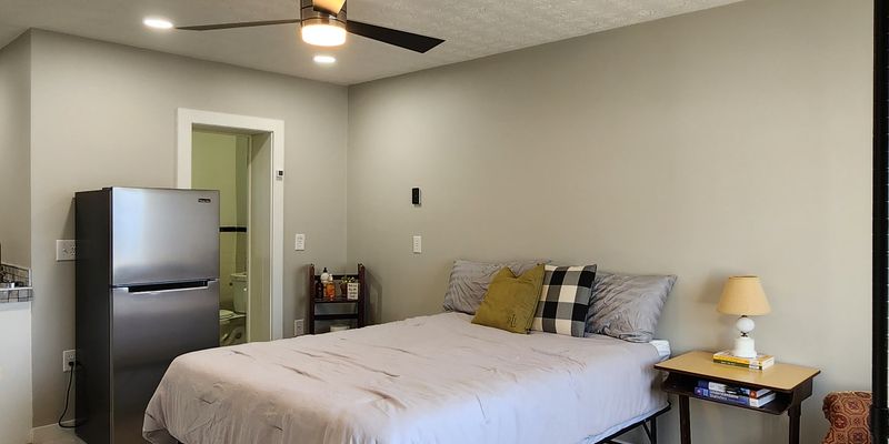 Abingdon Apartment: 480 Mink Pl