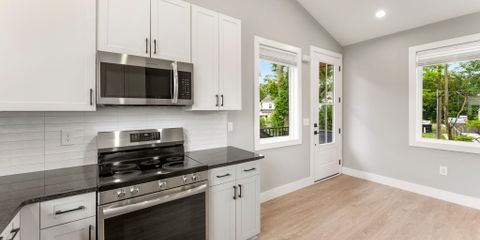 Unit D Kitchen_.Diningjpg.jpg