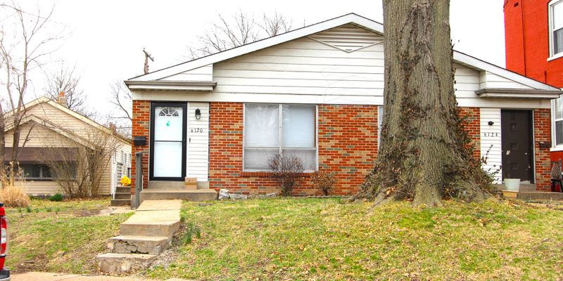 St. Louis Apartment: 6120 Vermont Ave