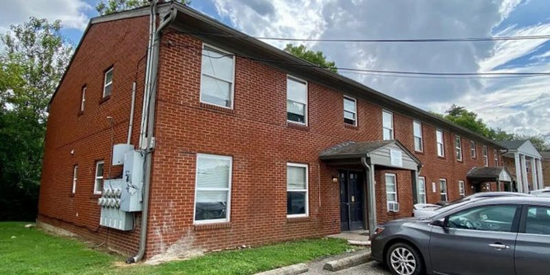 Louisville Apartment: 3710 Noblitt Dr