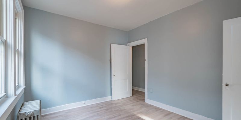 Pittsburgh Apartment: 2118 Bedford Ave, Pittsburgh, PA 15219