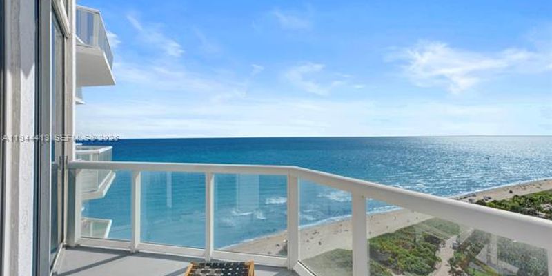 Miami Beach Condo: 6515 Collins Ave
